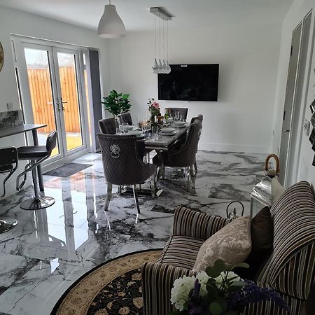 Sav 5 Bed Luxury Detached House In Leicester Humberstone Luaran gambar