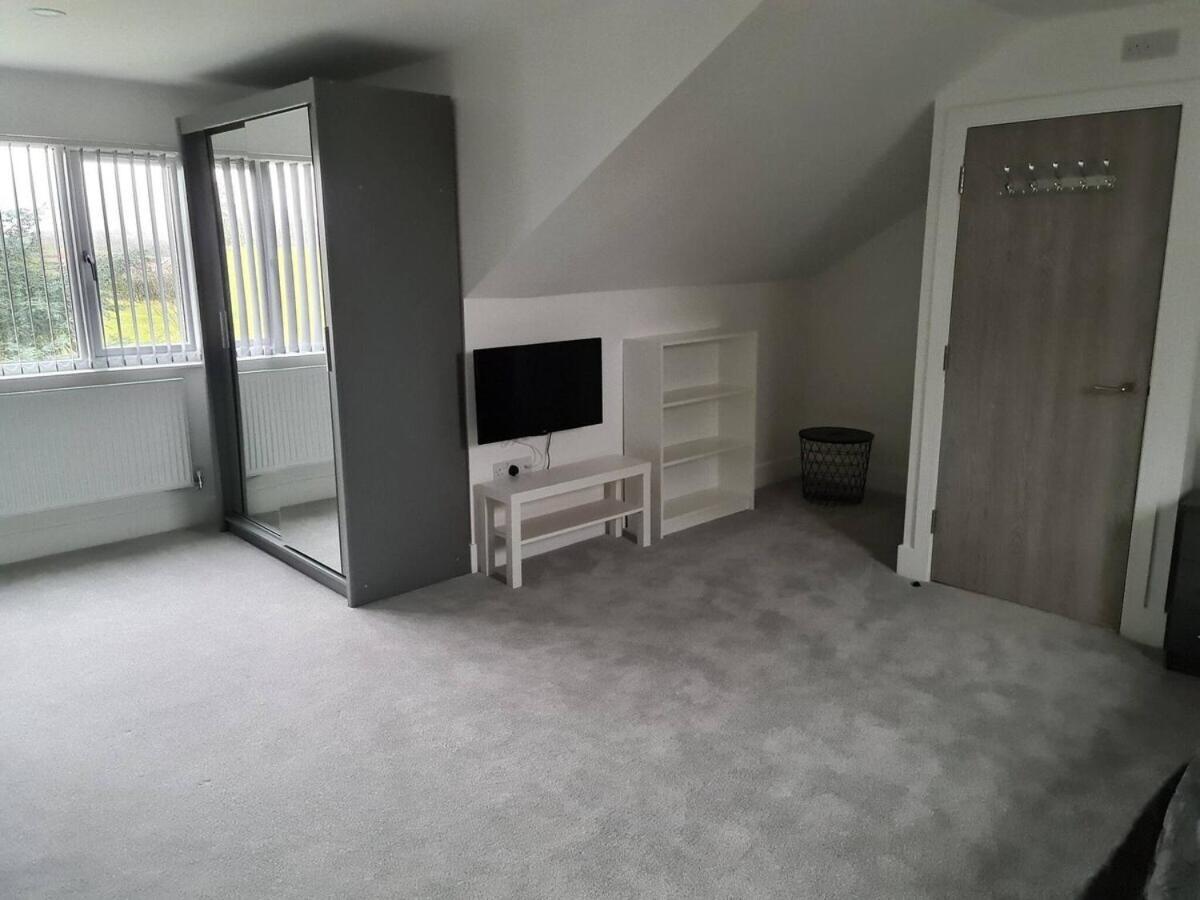 Sav 5 Bed Luxury Detached House In Leicester Humberstone Bilik gambar