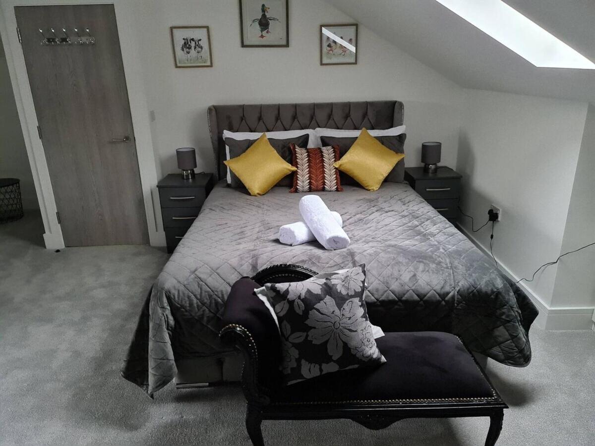 Sav 5 Bed Luxury Detached House In Leicester Humberstone Bilik gambar