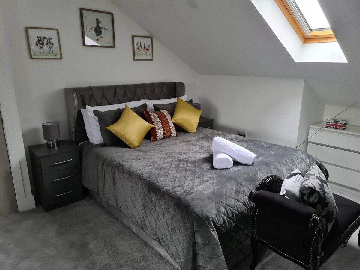 Sav 5 Bed Luxury Detached House In Leicester Humberstone Bilik gambar